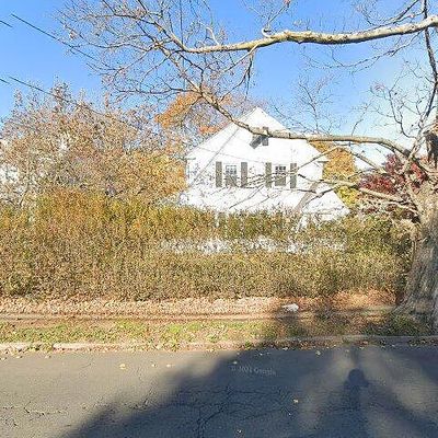 195 Woodin St, Hamden, CT 06514