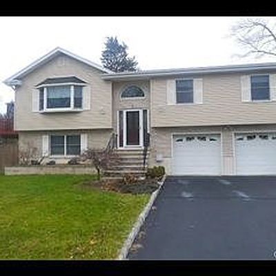 2 Lamborn Ave, Congers, NY 10920