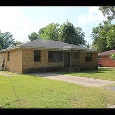 2 Meadowlark Dr, Little Rock, AR 72209