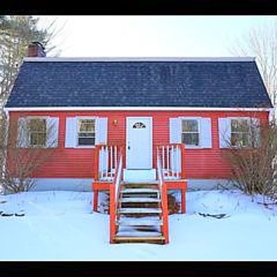 2 Maplewood Dr, Londonderry, NH 03053