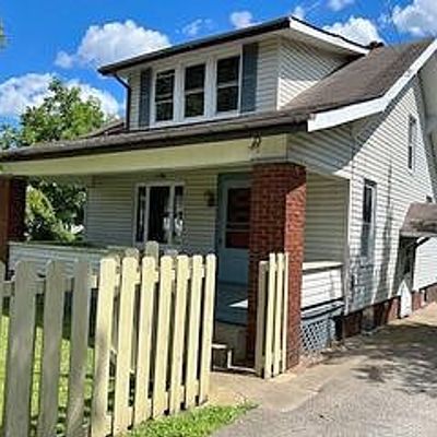 2517 Orchard St, Beaver Falls, PA 15010