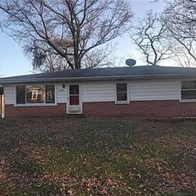 2568 Shirley Ave, Saint Louis, MO 63136