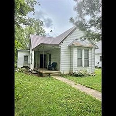 257 E Jackson St, Orleans, IN 47452