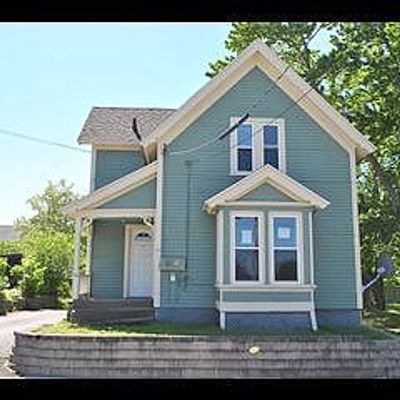 26 Roberts St, Sanford, ME 04073