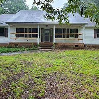 26243 Hanging Tree Rd, Courtland, VA 23837