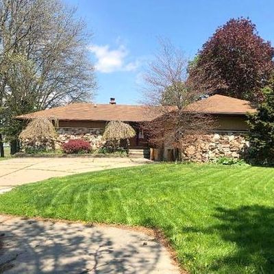 26669 S River Rd, Harrison Township, MI 48045