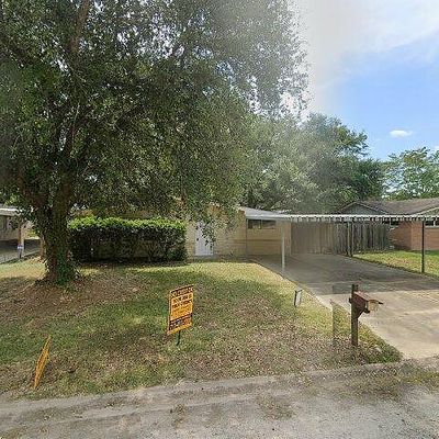 270 Triangle Dr, Vidor, TX 77662