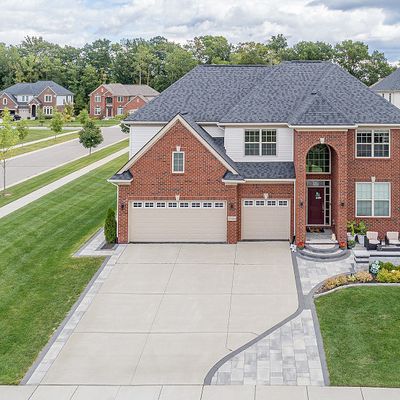 27486 Barcellos Ln, Novi, MI 48374