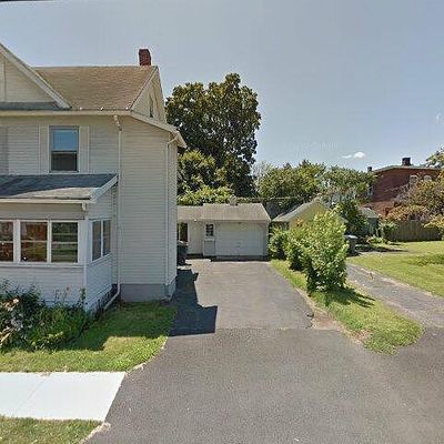 28 New King St, Enfield, CT 06082