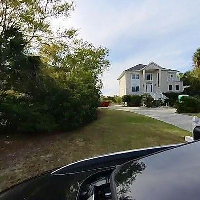 28 Seagrass Ln, Isle Of Palms, SC 29451