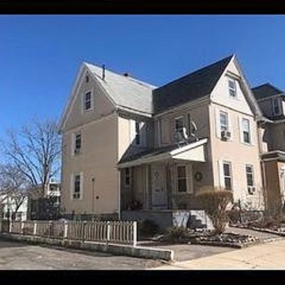 28 Stanton St, Dorchester Center, MA 02124