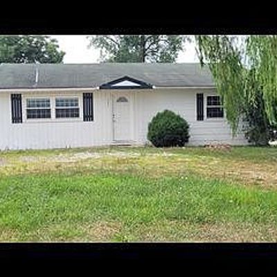 282 W Lincoln St, Hawk Point, MO 63349