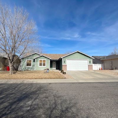 2828 1/2 Pitchblend Ct, Grand Junction, CO 81503