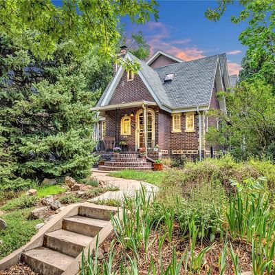 2838 Clermont St, Denver, CO 80207