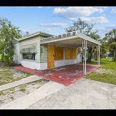 2906 Saint Charles St, Fort Myers, FL 33916