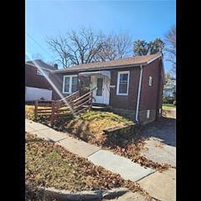 2917 N Hanley Rd, Saint Louis, MO 63121