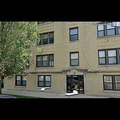 2243 W Rosemont Ave #2, Chicago, IL 60659