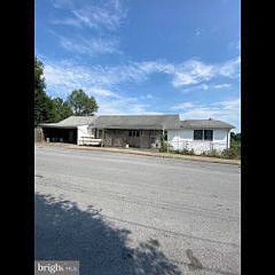 227 Wayne Ave, Waynesboro, PA 17268