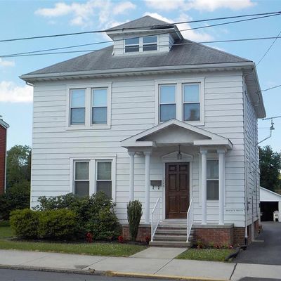 228 N Queen St, Littlestown, PA 17340