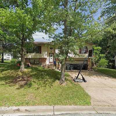 23 Chauser Dr, Saint Peters, MO 63376