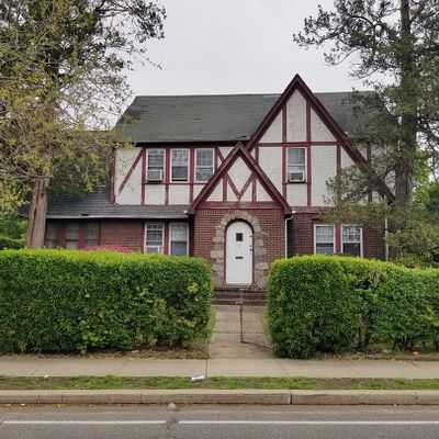 23 William St, Hempstead, NY 11550