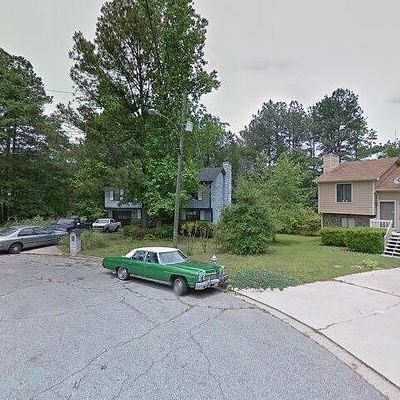 230 Woodhue Forest Ln, Atlanta, GA 30349