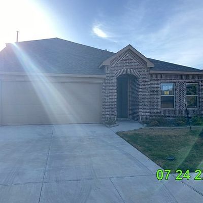 233 White Tail Ln, Alvarado, TX 76009