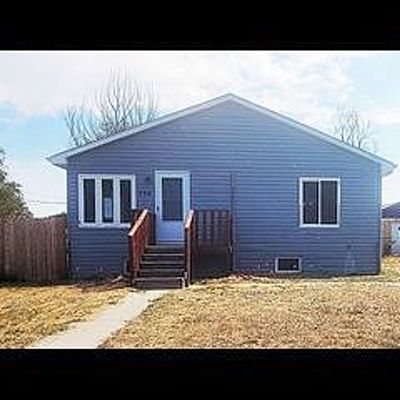 236 N 3 Rd St, Glenrock, WY 82637