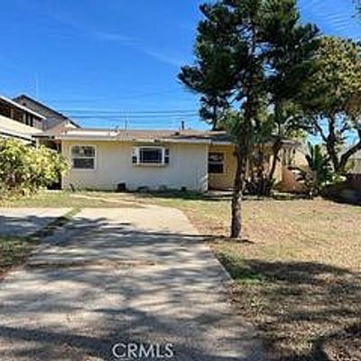 2388 Cerritos Ave, Signal Hill, CA 90755