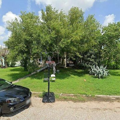 24 4 Th Ave N, Texas City, TX 77590