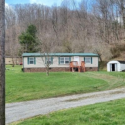 24 Green Valley Rd, Rowlesburg, WV 26425