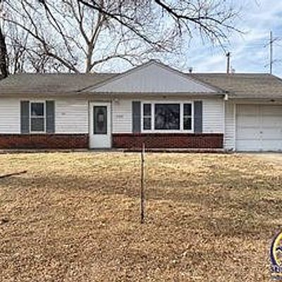 2409 Sw Morningside Rd, Topeka, KS 66614