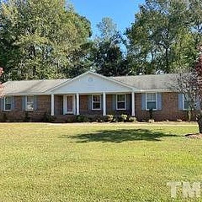 241 Wordsworth Dr, Dunn, NC 28334