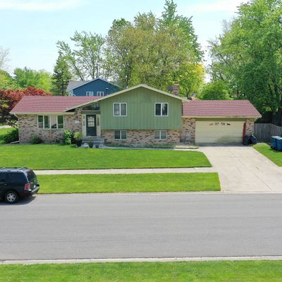 2412 Venice Dr, Schererville, IN 46375