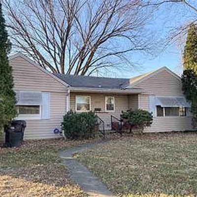 2437 Sw Madeline Ln, Topeka, KS 66614