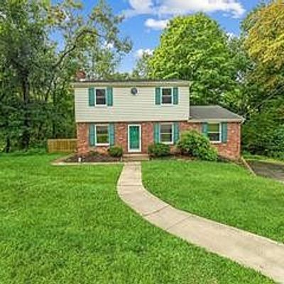 2439 Willow Dr, Irwin, PA 15642
