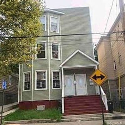 245 Ferry St, New Haven, CT 06513