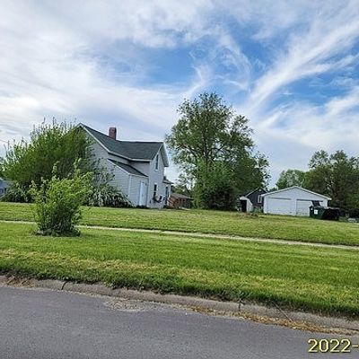 245 Nw 2 Nd St, Earlham, IA 50072