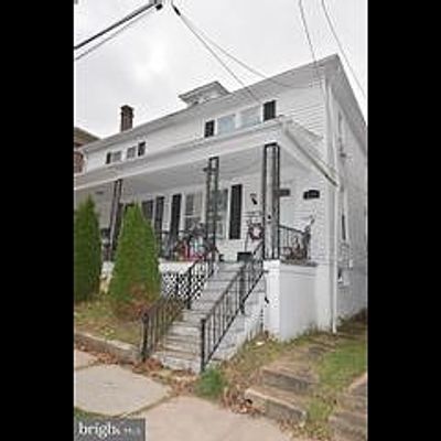 246 N Charles St, Red Lion, PA 17356