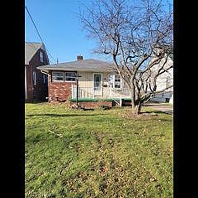 317 East St, Fairport Harbor, OH 44077