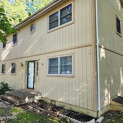 317 Fernwood Dr, East Stroudsburg, PA 18301