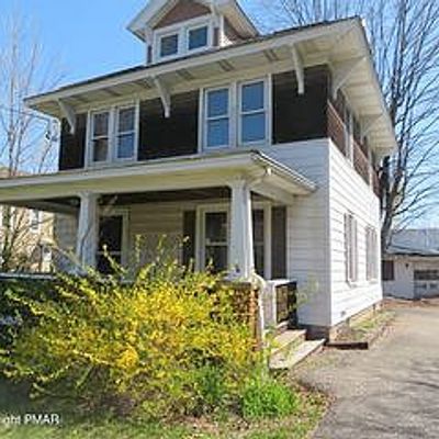 318 Park Ave, Stroudsburg, PA 18360