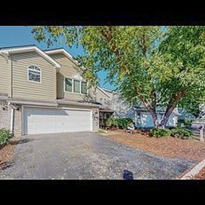 323 Camarie Ct, Naperville, IL 60540