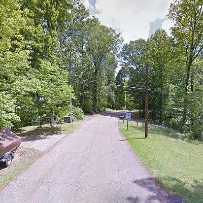 323 Forest Glen Rd, Columbus, MS 39705