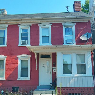 323 W Walnut St, Pottstown, PA 19464