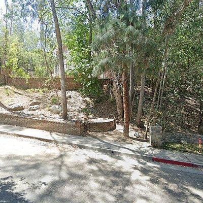 3243 Iredell Ln, Studio City, CA 91604