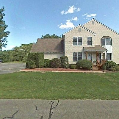 33 Castlegate Dr #B, Springfield, MA 01129