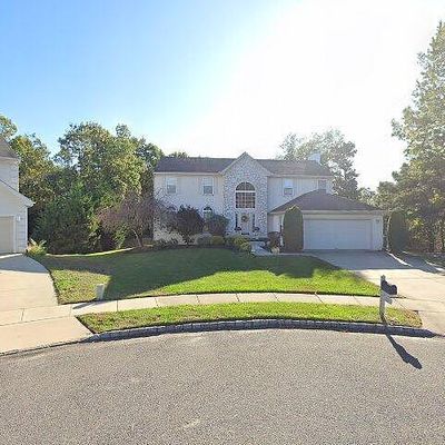 33 High Woods Ave, Sicklerville, NJ 08081