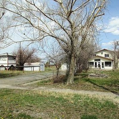 330 Broadway Ave W, Geraldine, MT 59446