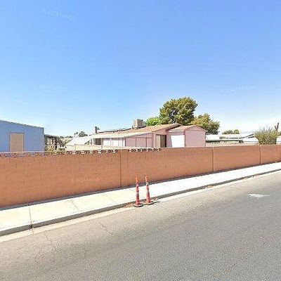 3311 Katmai Dr, Las Vegas, NV 89122